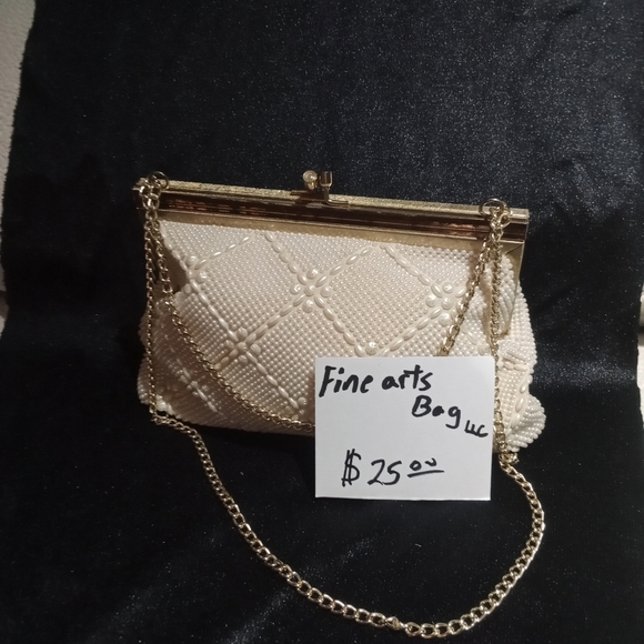 Purses and bags - Picture 11 of 13